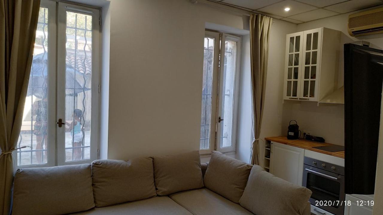 Studio Neuf Climatise Tout Equipe #3 Toulon Exterior photo